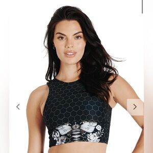 NWT Yoga Democracy Gray Honeycomb “Beeloved” Pattern Sports Bra S